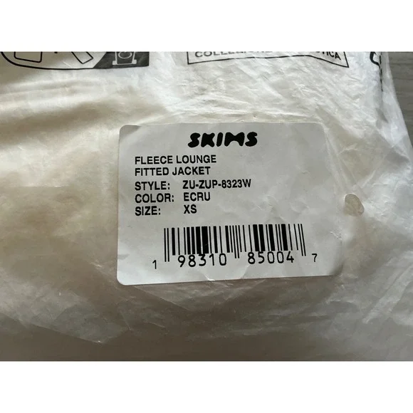 SKIMS Fleece Lounge Fitted Jacket Ecru XS New With Tags - Picture 6 of 8